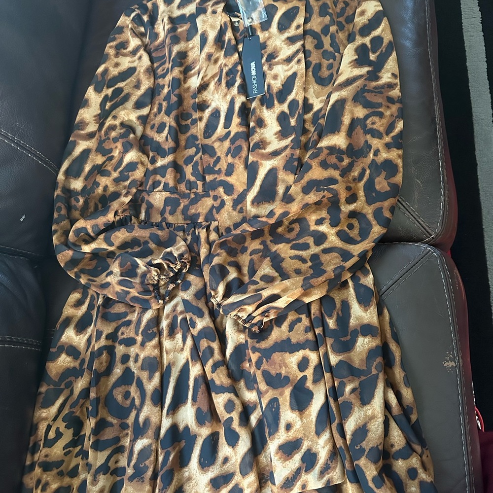 Mini Dress - Picture 2 of 5